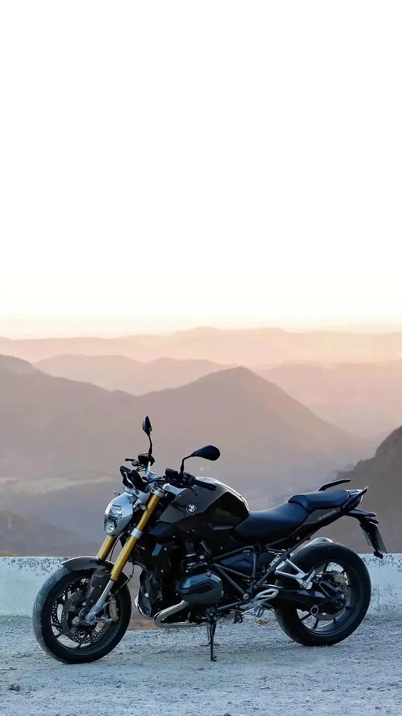 Tải về hình nền moto miễn phí